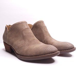Born Ven Perforated Suede Bootie sz 8M NWOT